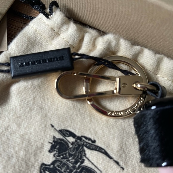 AUTHENTIC BURBERRY-NWT Queen’s Guard Keychain - Picture 13 of 14